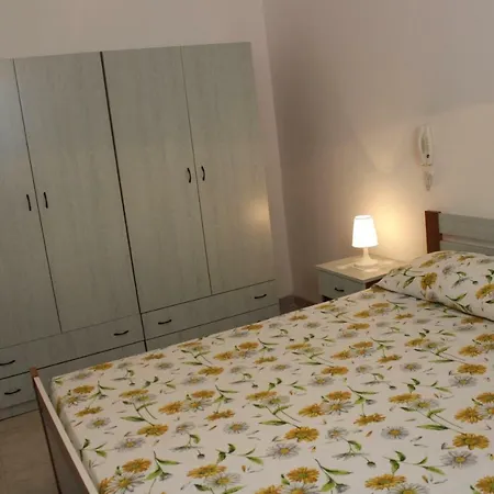Vakantiehuis Vacanza Rossella Torre Suda